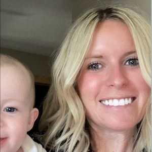 Meet your Posher, Anjelica